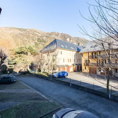 Confort A St Lary: T2, 4 Pers, Jacuzzi, Sauna, Gym, Parking - Fr-1-296-512 Apartamento